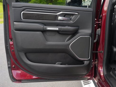 Used 2023 RAM 1500 Laramie AWD/4WD image 19