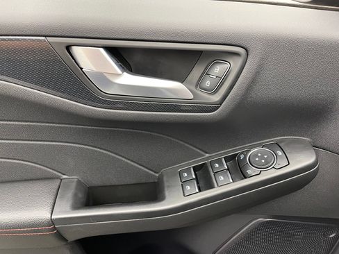 Used 2024 Ford Escape ST-Line w/ Tech Pack #1 AWD/4WD image 16