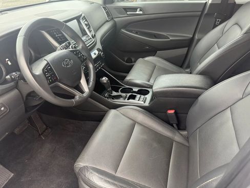 Used 2017 Hyundai Tucson Limited w/ Limited Ultimate Package 03 image 16
