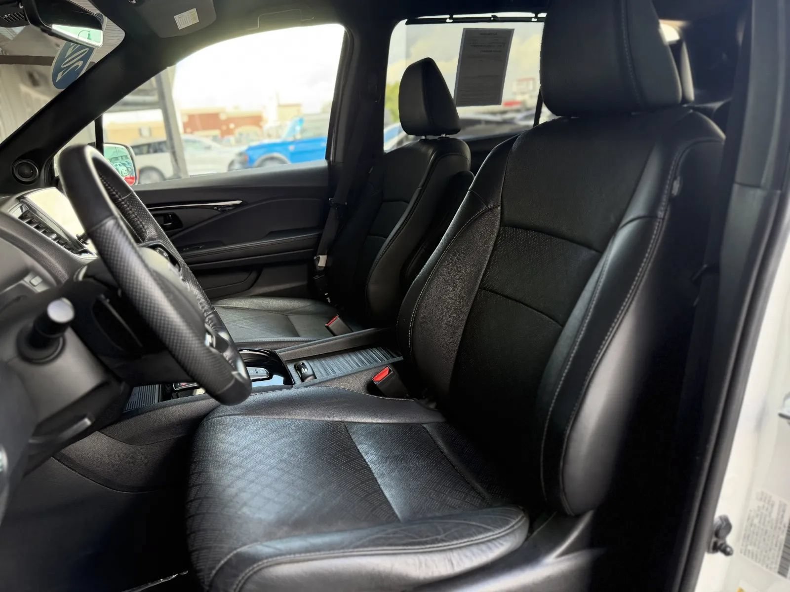 Used 2022 Honda Passport Elite image 14
