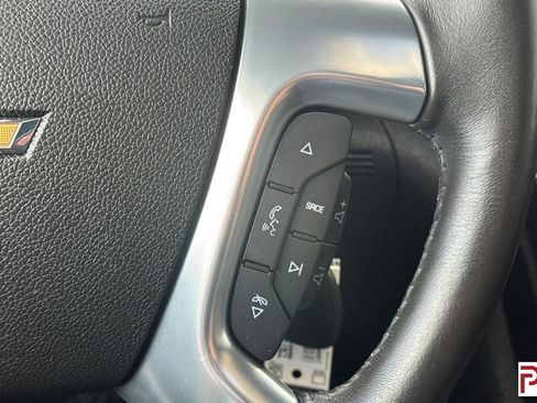 Used 2016 Chevrolet Traverse LTZ AWD/4WD image 32