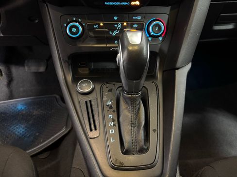 Used 2016 Ford Focus SE w/ Interior Protection Package image 26