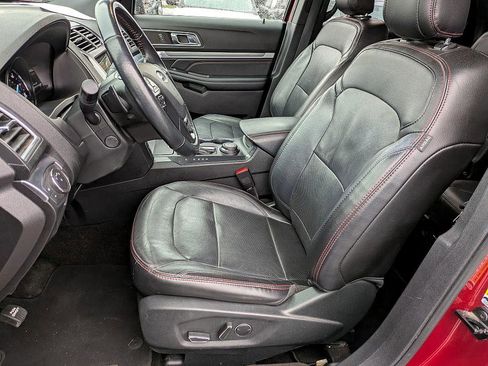 Used 2018 Ford Explorer Sport w/ Equipment Group 401A image 3