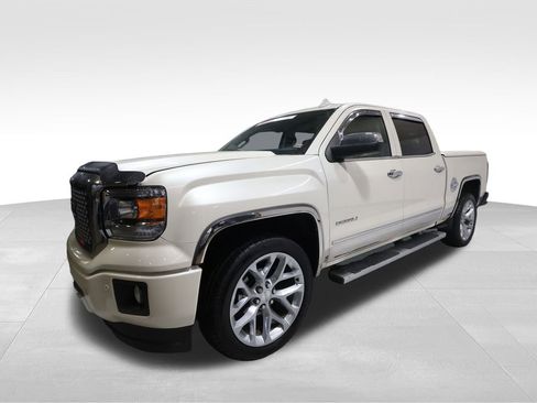 Used 2015 GMC Sierra 1500 Denali w/ Driver Alert Package image 6