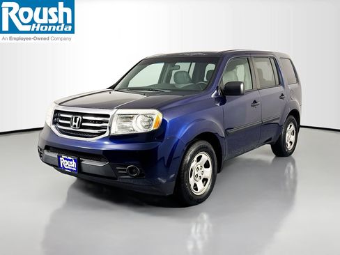 Used 2015 Honda Pilot LX image 1