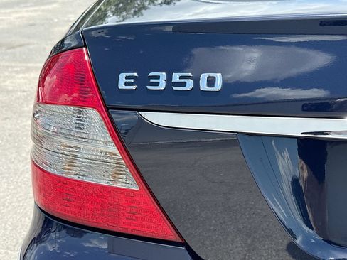 Used 2009 Mercedes-Benz E 350 Sedan image 10