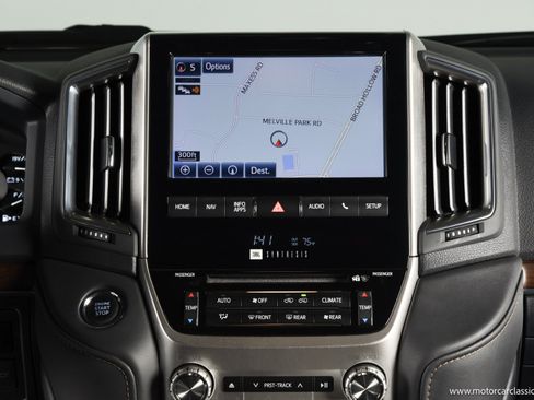 Used 2021 Toyota Land Cruiser Heritage Edition AWD/4WD image 35