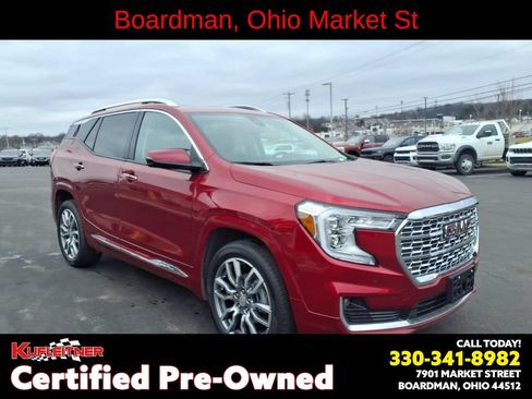 Used 2024 GMC Terrain Denali w/ Denali Premium Package AWD/4WD image 7