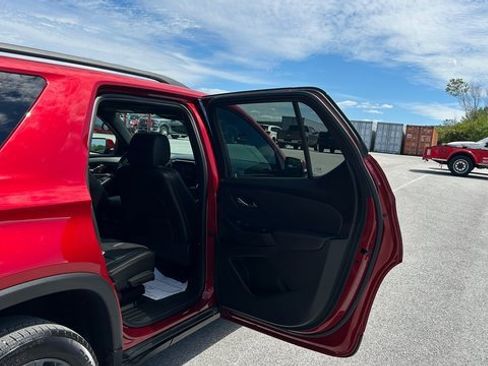 Certified 2023 Chevrolet Traverse RS image 39