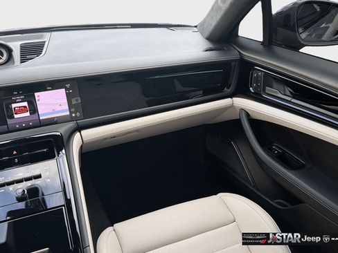 Used 2025 Porsche Panamera Turbo AWD/4WD image 17