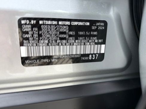 Used 2025 Mitsubishi Outlander ES image 35