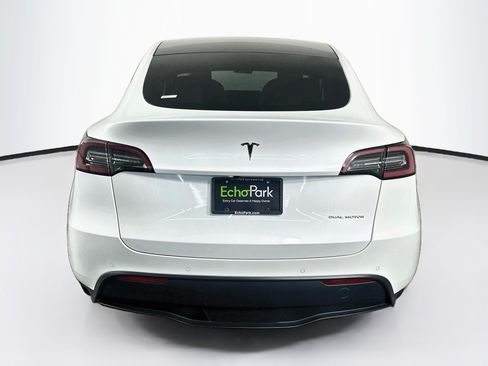 Used 2020 Tesla Model Y Long Range AWD/4WD image 7