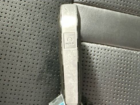 Used 2024 Kia Sorento S image 18