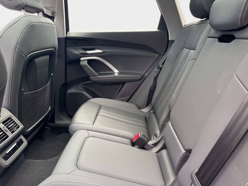 Certified 2025 Audi Q5 Premium w/ Convenience Package AWD/4WD image 13