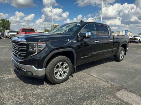 Used 2022 GMC Sierra 1500 SLT w/ Max Trailering Package image 4