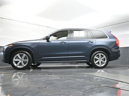 Used 2021 Volvo XC90 T5 Momentum w/ Climate Package image 37