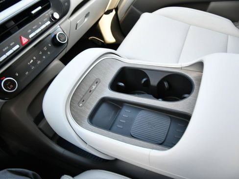 Used 2026 Hyundai Palisade SEL FWD image 25