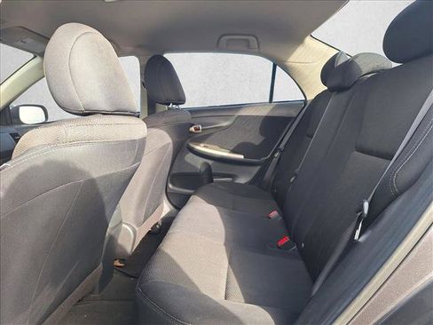 Used 2013 Toyota Corolla S image 14