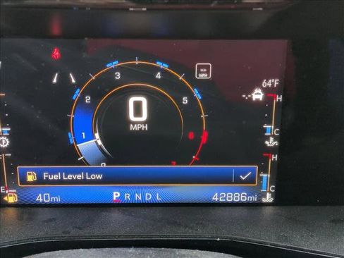 Used 2023 Chevrolet Colorado LT w/ LT Convenience Package II image 10