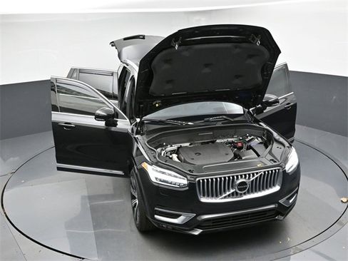 Used 2023 Volvo XC90 B6 Ultimate w/ Protection Package Premier image 51