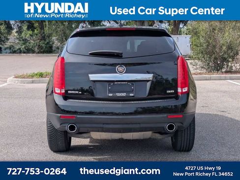 Used 2016 Cadillac SRX Luxury w/ Driver Awareness Package AWD/4WD image 4