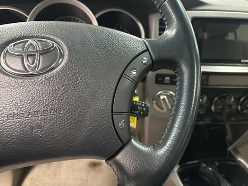 Used 2008 Toyota 4Runner Limited image 11