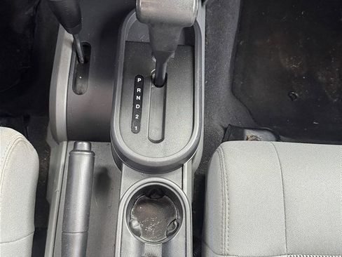 Used 2008 Jeep Wrangler Sahara w/ Dual Top Group image 18