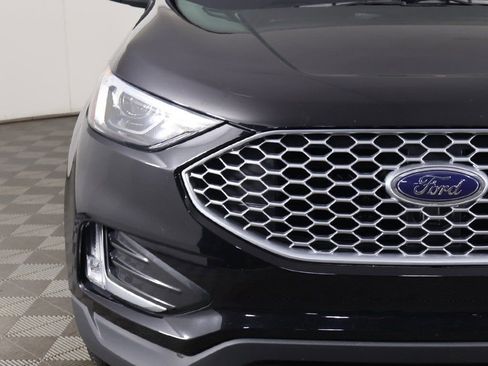 Used 2023 Ford Edge SEL w/ Convenience Package image 11