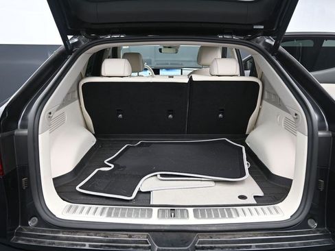 Used 2025 Genesis GV60 Advanced AWD/4WD image 13