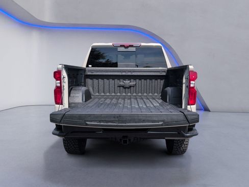 New 2026 Chevrolet Silverado 1500 ZR2 AWD/4WD image 6
