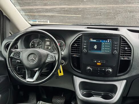 Used 2022 Mercedes-Benz Metris Long w/135  WB Van 3D image 16