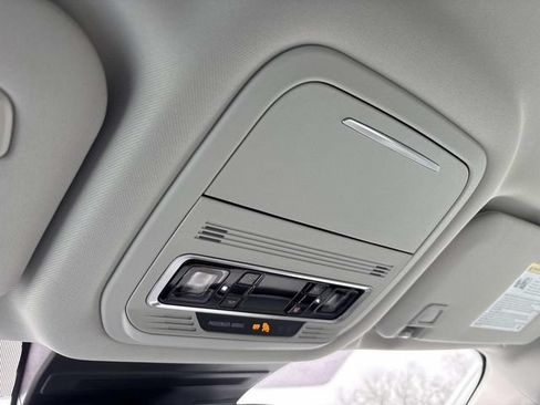 New 2026 Lincoln Nautilus Premier w/ Jet Appearance Package AWD/4WD image 29