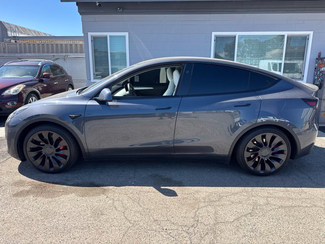 Used 2023 Tesla Model Y Performance AWD/4WD image 8