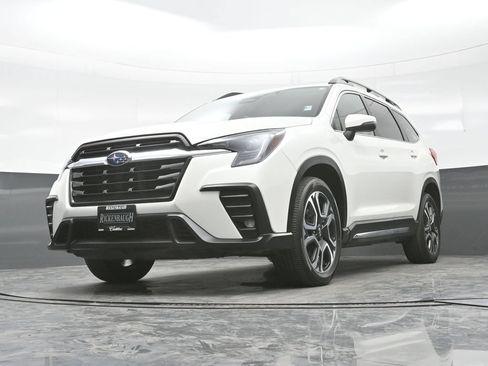 Used 2023 Subaru Ascent Limited AWD/4WD image 25