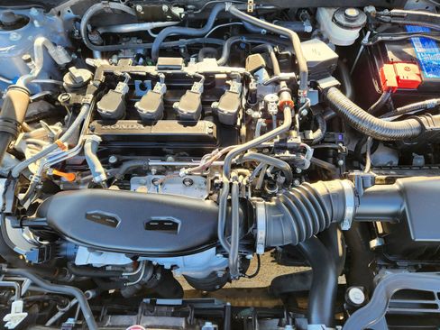 Used 2022 Honda Civic Touring image 36