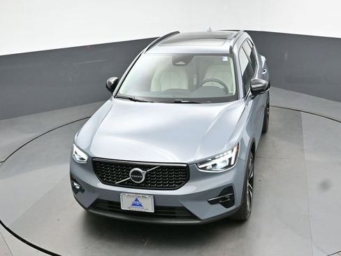 Used 2023 Volvo XC40 B5 Ultimate w/ Climate Package AWD/4WD image 46