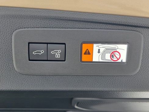 Used 2024 Lexus GX 550 image 32