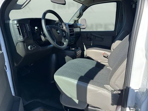 Used 2023 Chevrolet Express 2500 w/ Driver Convenience Package image 9