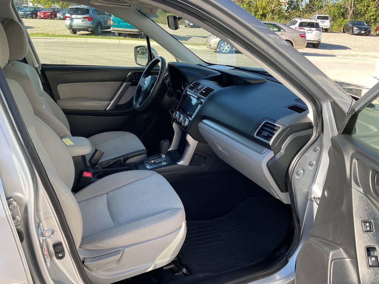 Used 2016 Subaru Forester 2.5i Premium AWD/4WD image 39