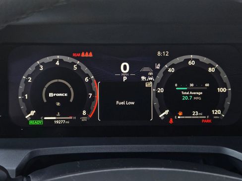 Certified 2025 Toyota Tacoma TRD Off-Road AWD/4WD image 22