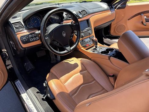 Used 2016 Maserati GranTurismo Convertible RWD image 23