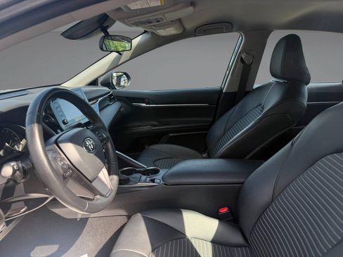Used 2023 Toyota Camry SE FWD image 13