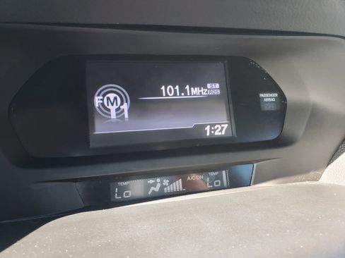 Used 2013 Acura ILX Base 2.0L image 20