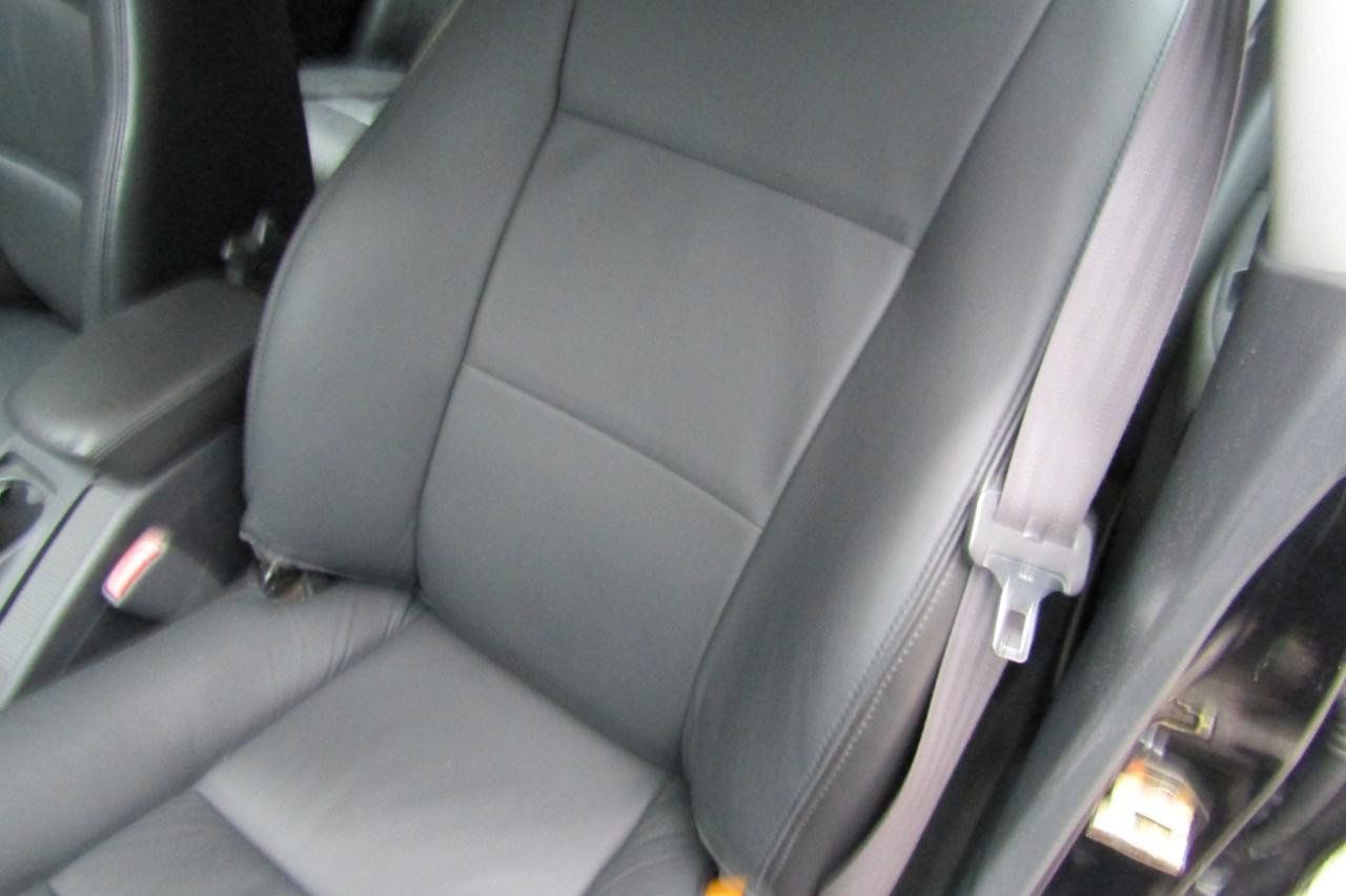 Used 2002 Volvo V40 FWD image 37