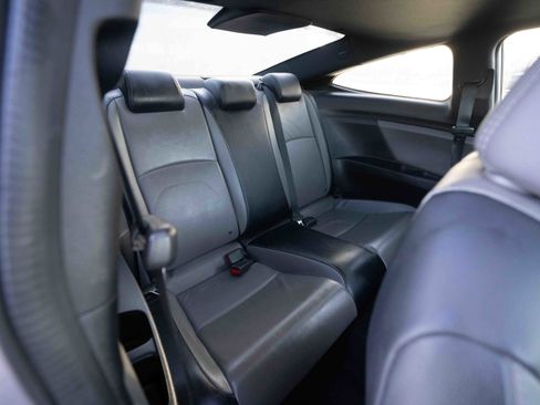 Used 2017 Honda Civic EX-L image 23