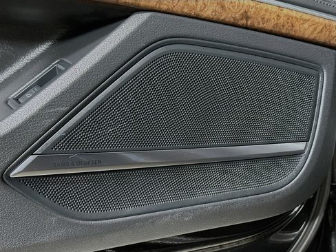 Used 2021 Audi A8 L 3.0T w/ Executive Plus Package AWD/4WD image 19