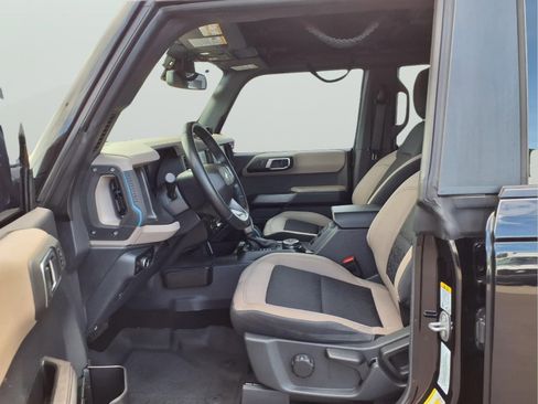 Used 2023 Ford Bronco Wildtrak AWD/4WD image 14