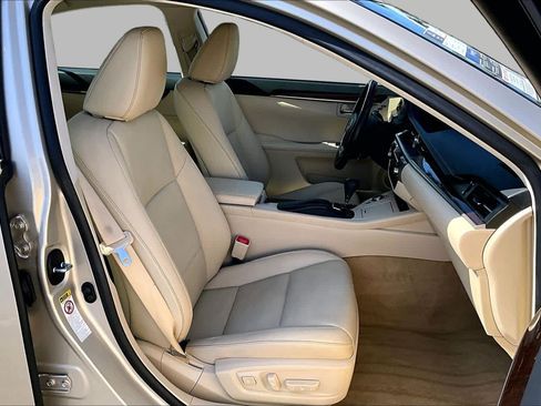 Used 2013 Lexus ES 350 w/ Premium Pkg FWD image 8