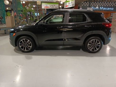 Used 2024 Chevrolet TrailBlazer LT FWD image 14