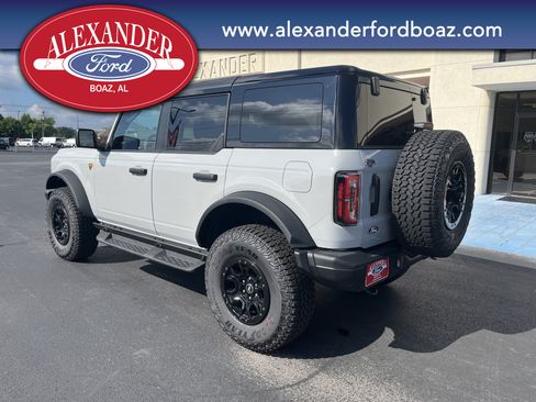 New 2026 Ford Bronco Badlands AWD/4WD image 2